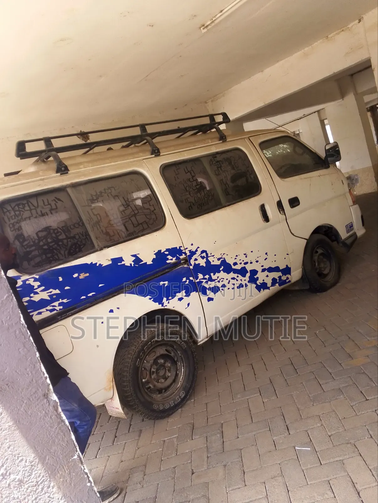 Nissan Caravan (Urvan) 2008 White