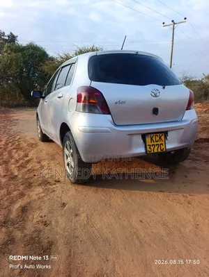Toyota Vitz 1.3 FWD 3dr 2009 Silver