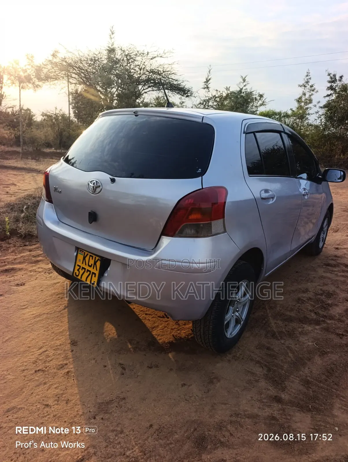 Toyota Vitz 1.3 FWD 3dr 2009 Silver