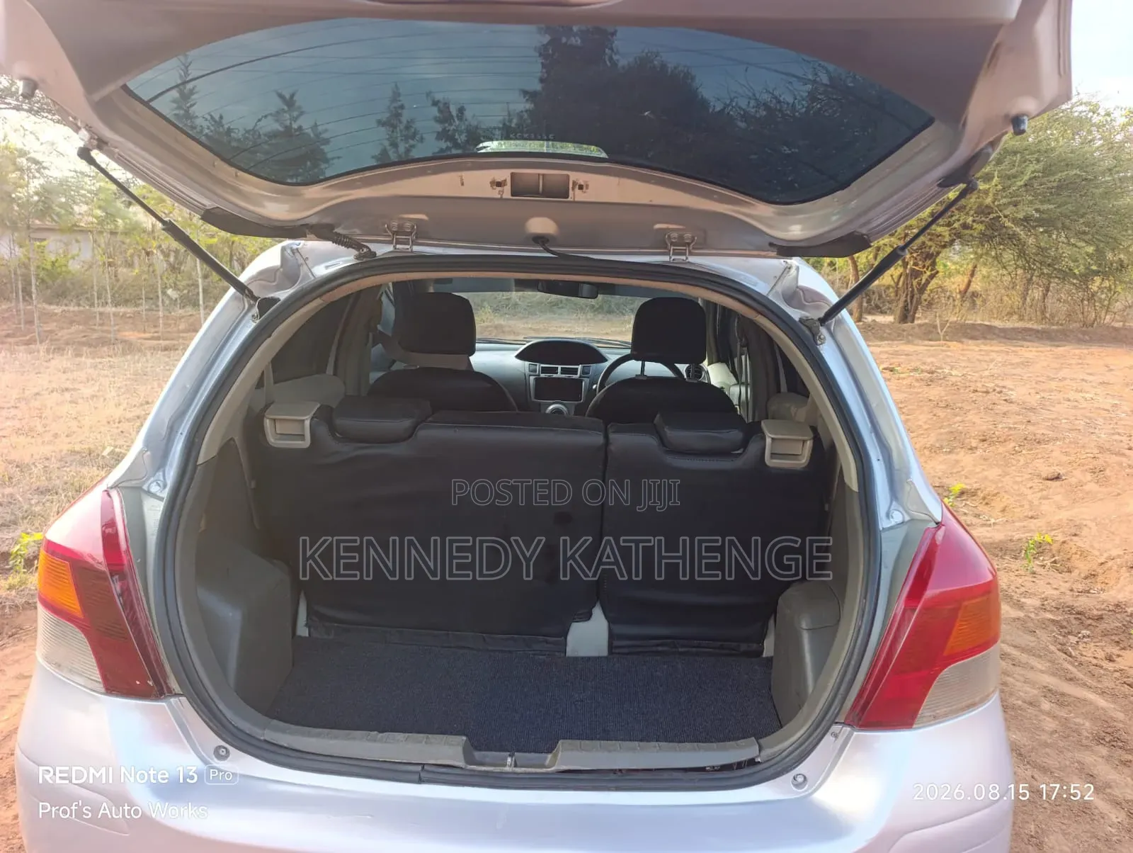 Toyota Vitz 1.3 FWD 3dr 2009 Silver