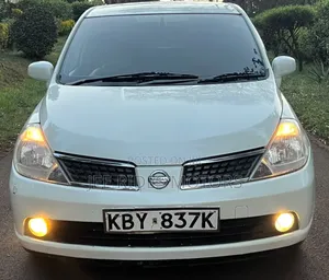 Nissan Tiida 2007 Pearl