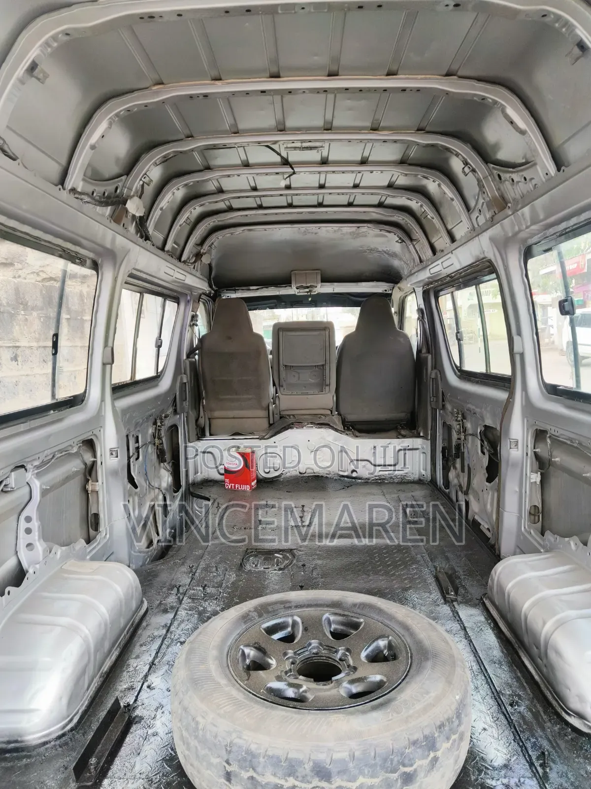 Toyota HiAce 2008 Silver