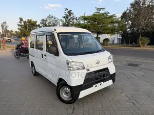 Daihatsu Move 2019 White