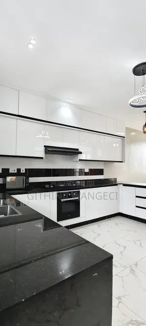 4bdrm Mansion in Sky View, Kiserian for sale