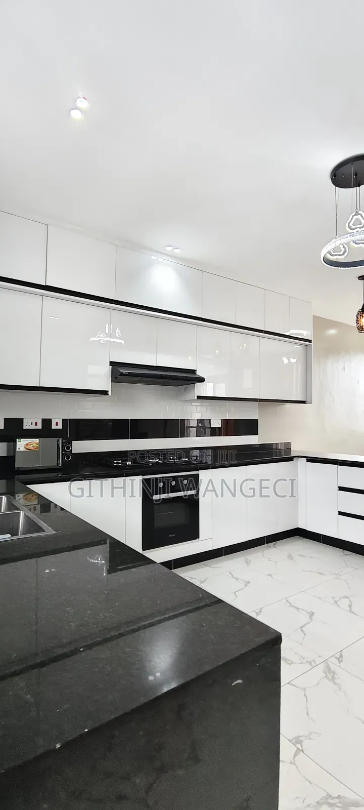 4bdrm Mansion in Sky View, Kiserian for sale