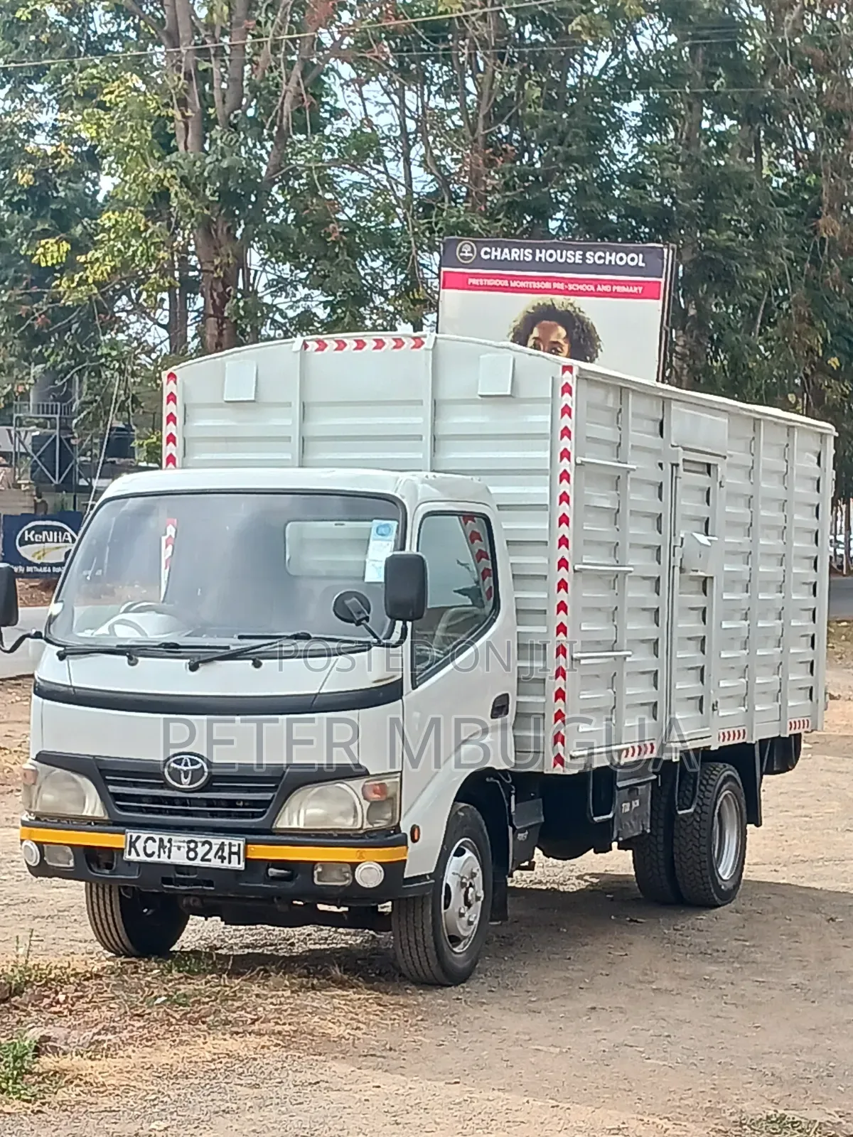 Toyota Dyna Trucks 2008 White
