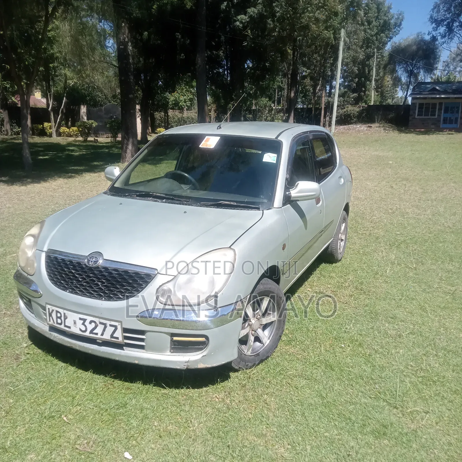 Toyota Vitz 2004 Burgundy