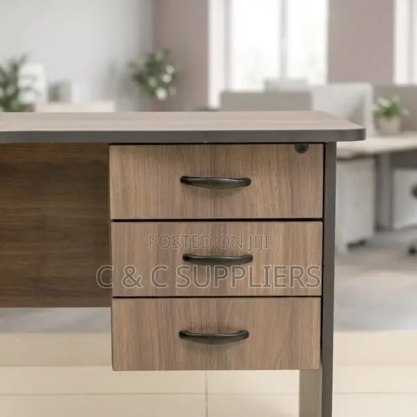 Curved Generic Classroom Study Desk