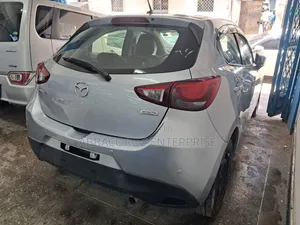 Mazda Demio 2019 Silver