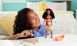 Disney Princess Ocean Friends Princess Moana Doll With Moldable Sand