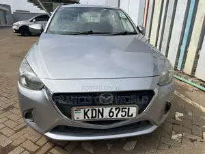Mazda Demio 2016 Silver