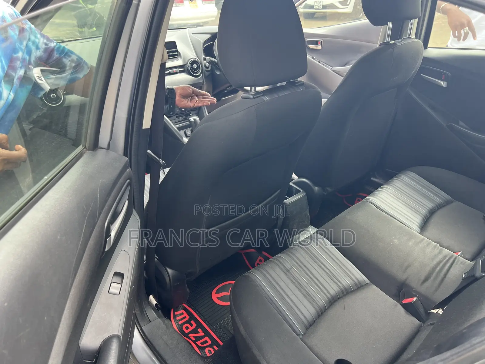 Mazda Demio 2016 Silver