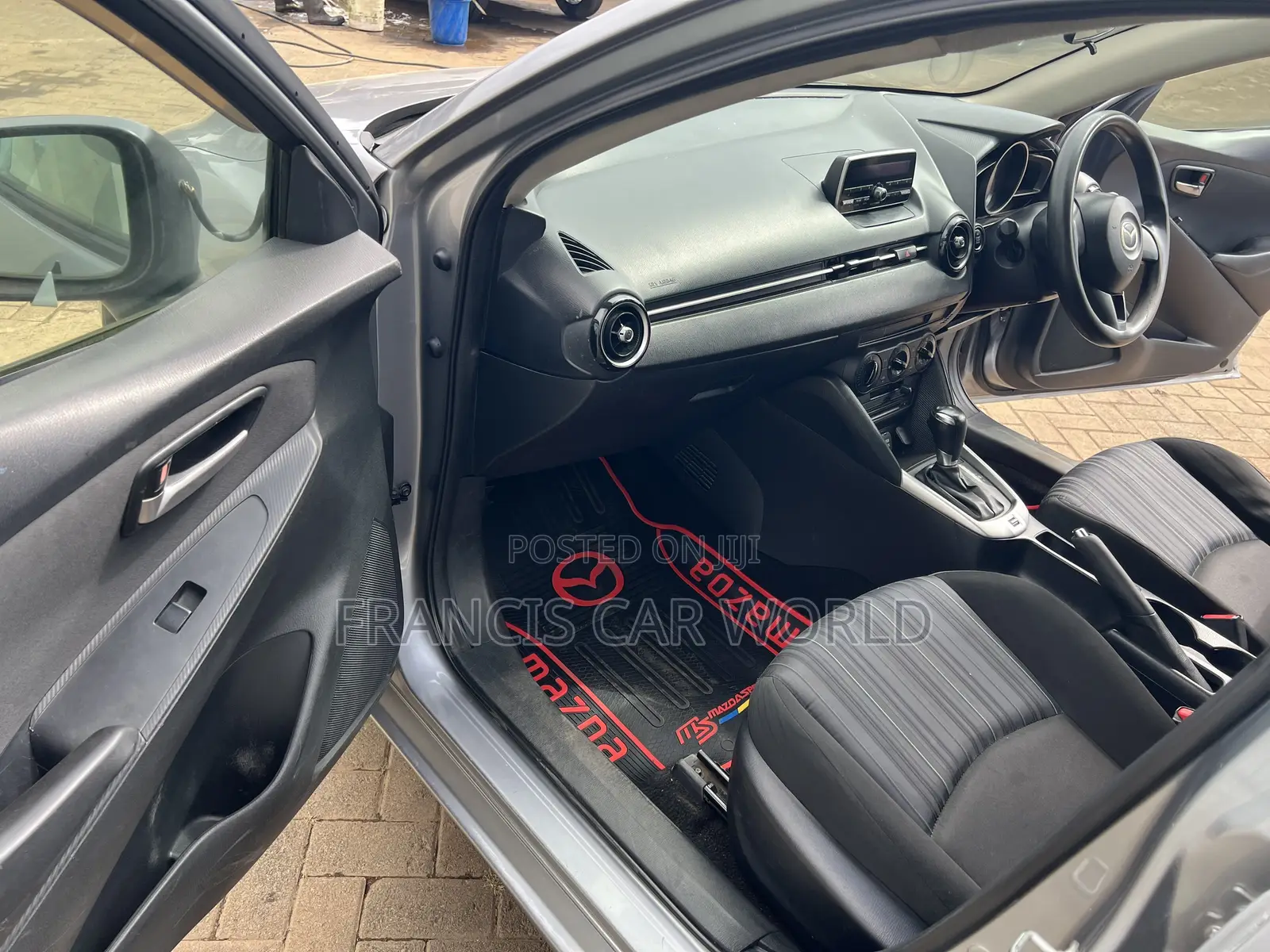 Mazda Demio 2016 Silver