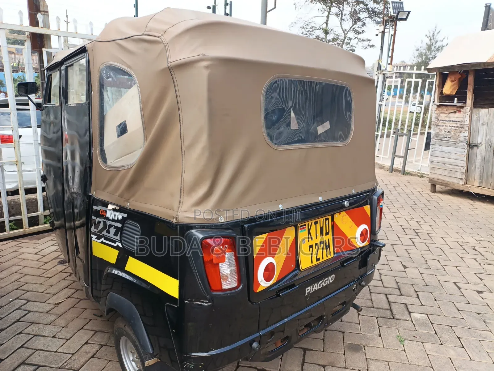 Piaggio 2025 Black