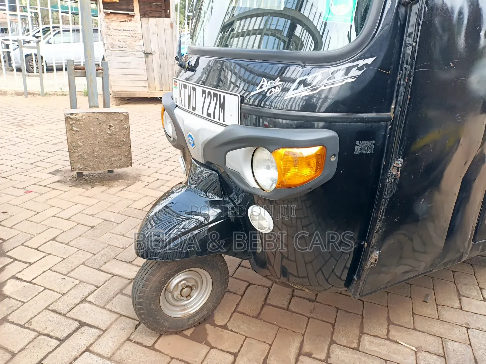 Piaggio 2025 Black