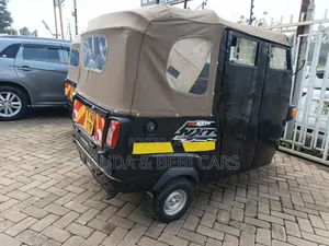 Piaggio 2025 Black