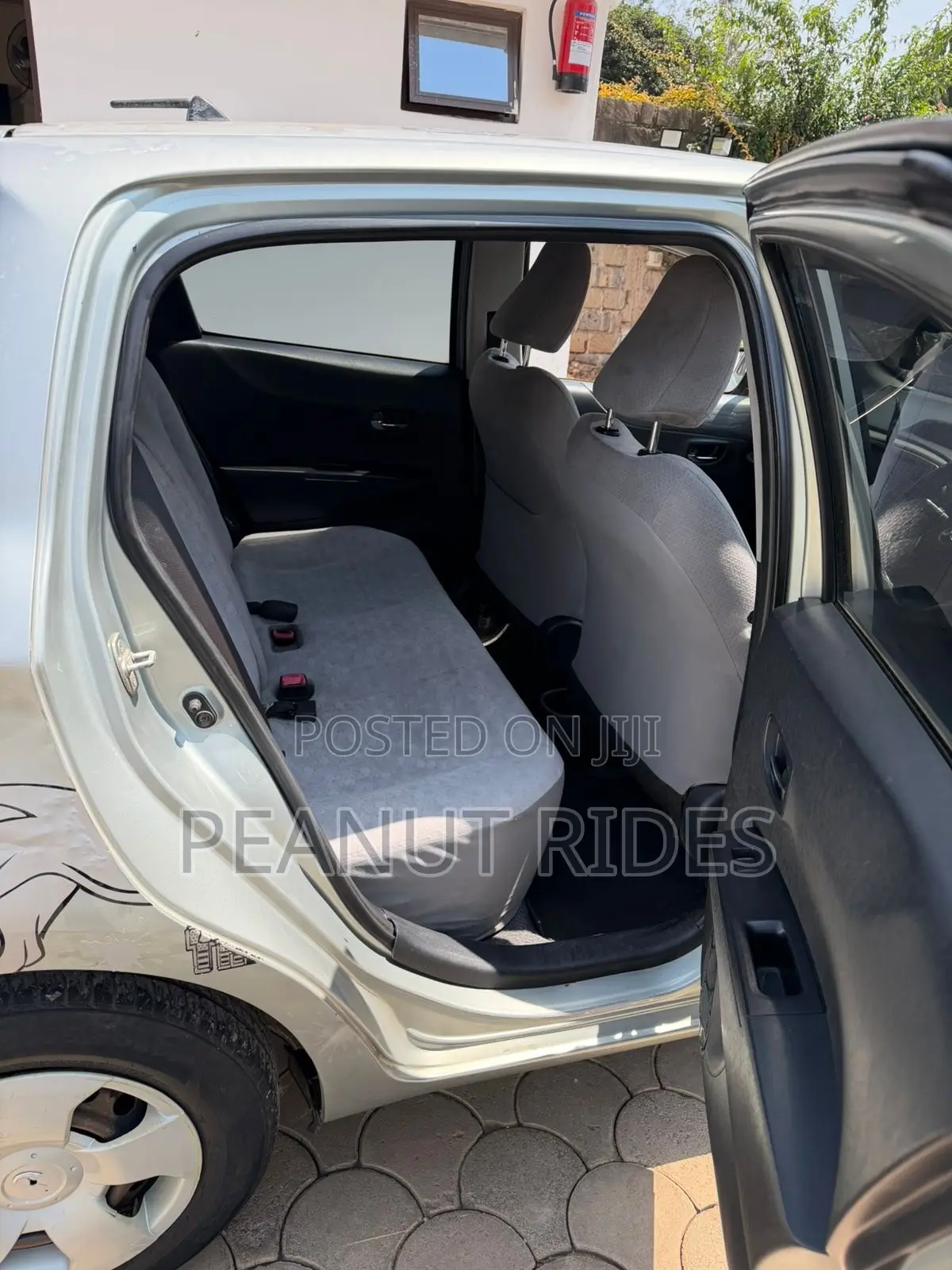 Toyota Vitz 2014