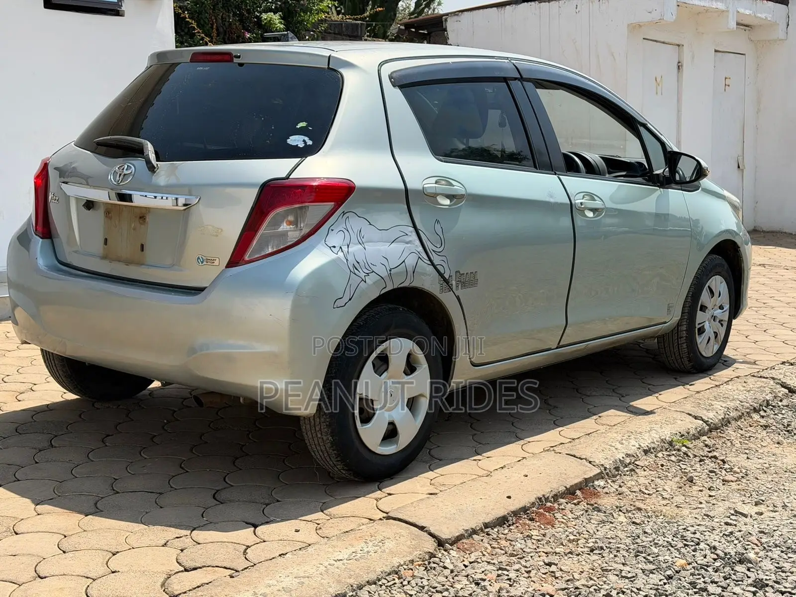 Toyota Vitz 2014