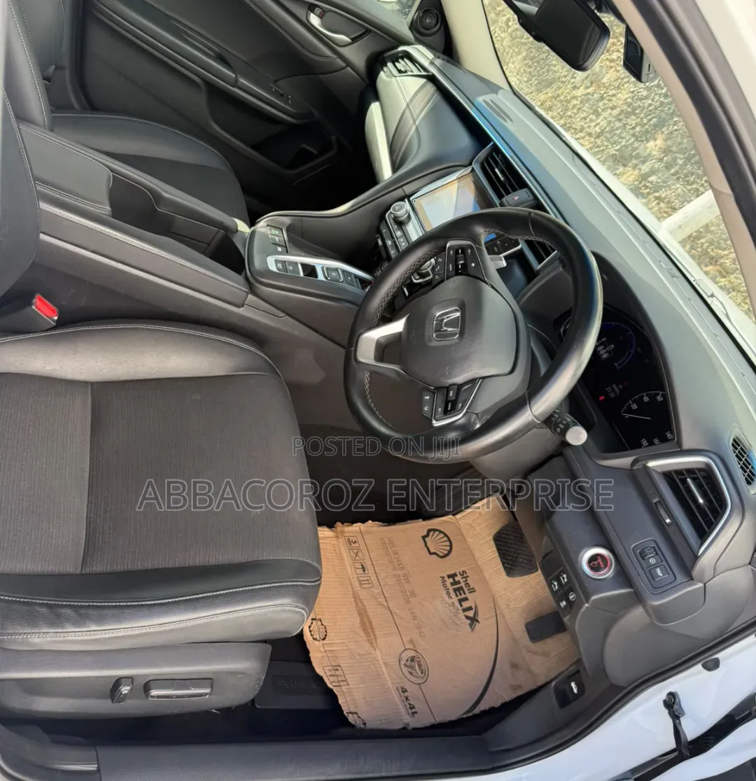 Honda Insight 2019 White
