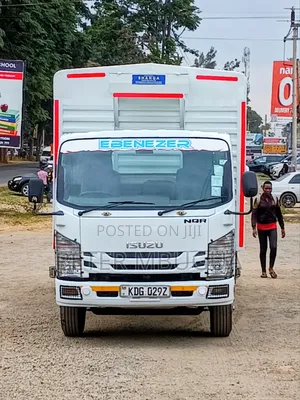 Isuzu Trucks 2021 White