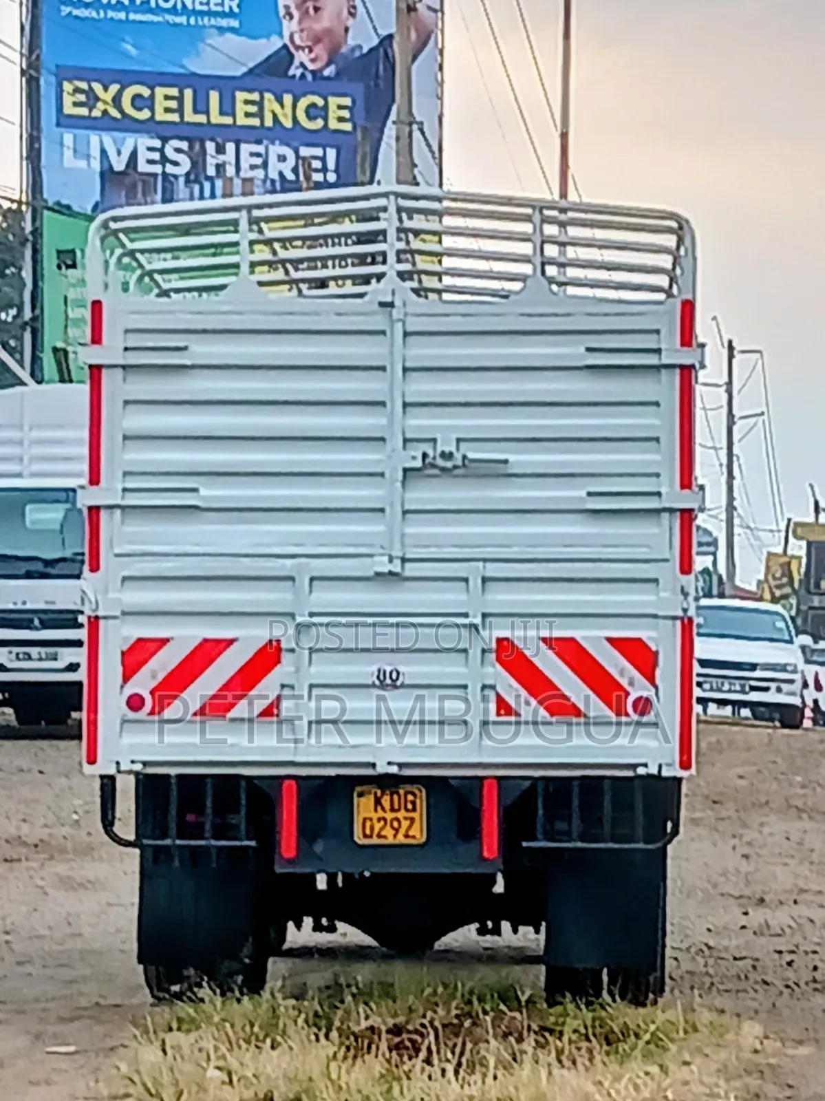 Isuzu Trucks 2021 White