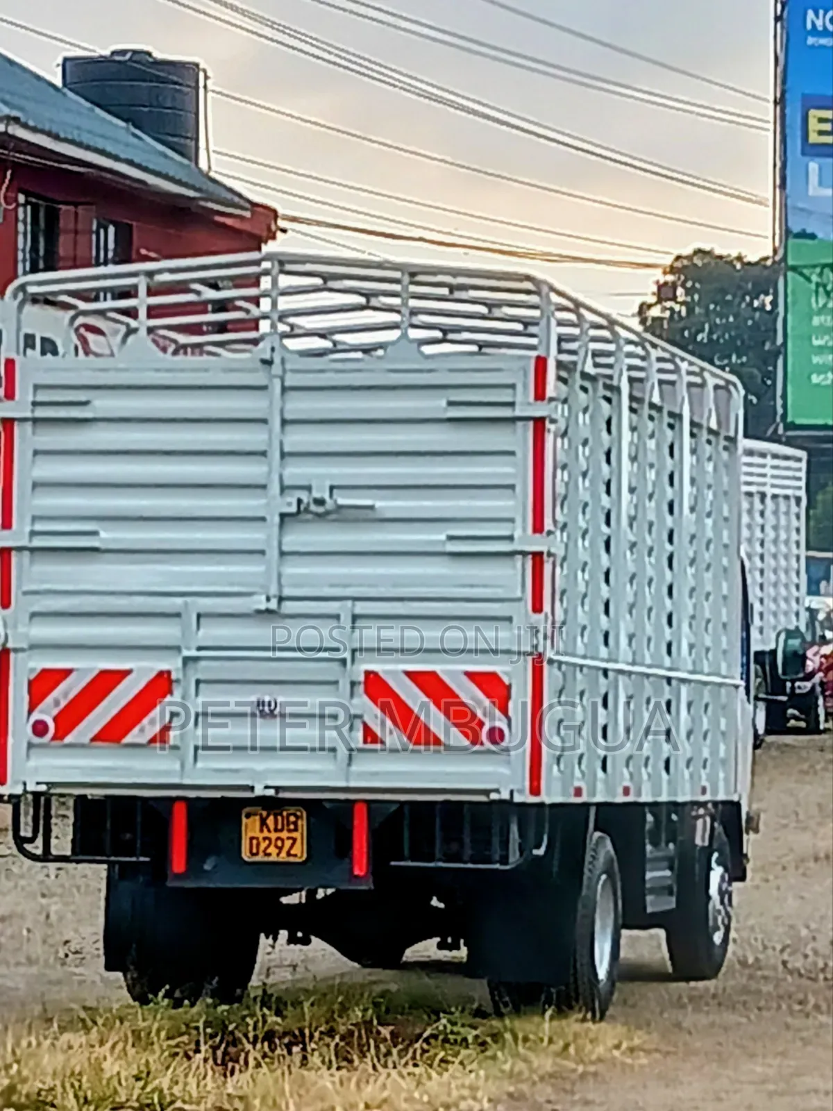 Isuzu Trucks 2021 White