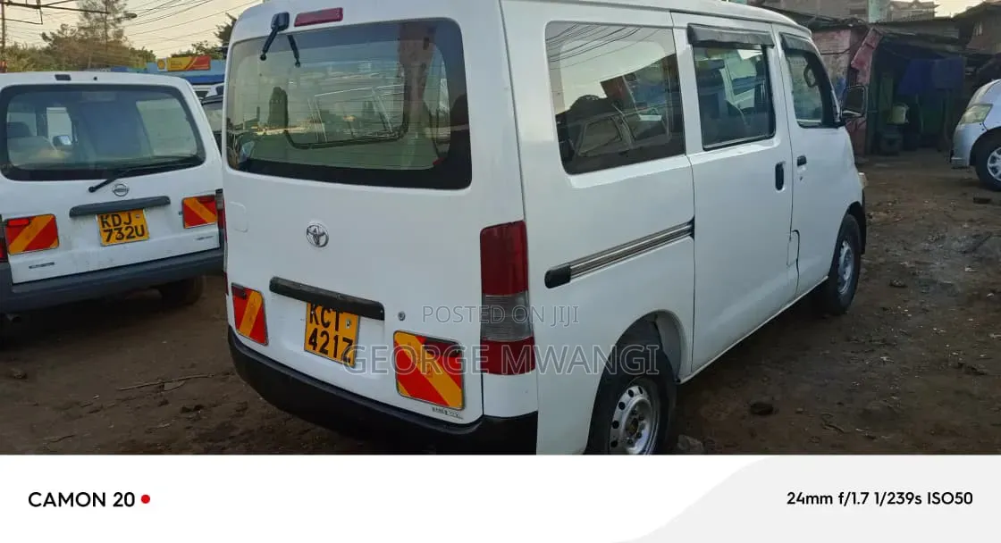 Toyota TownAce 2011 White