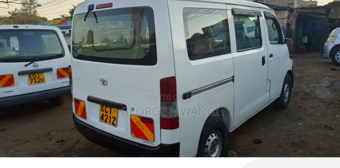 Toyota TownAce 2011 White
