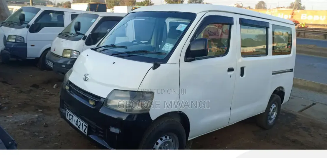 Toyota TownAce 2011 White