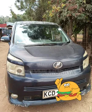 Toyota Voxy 2007 Blue