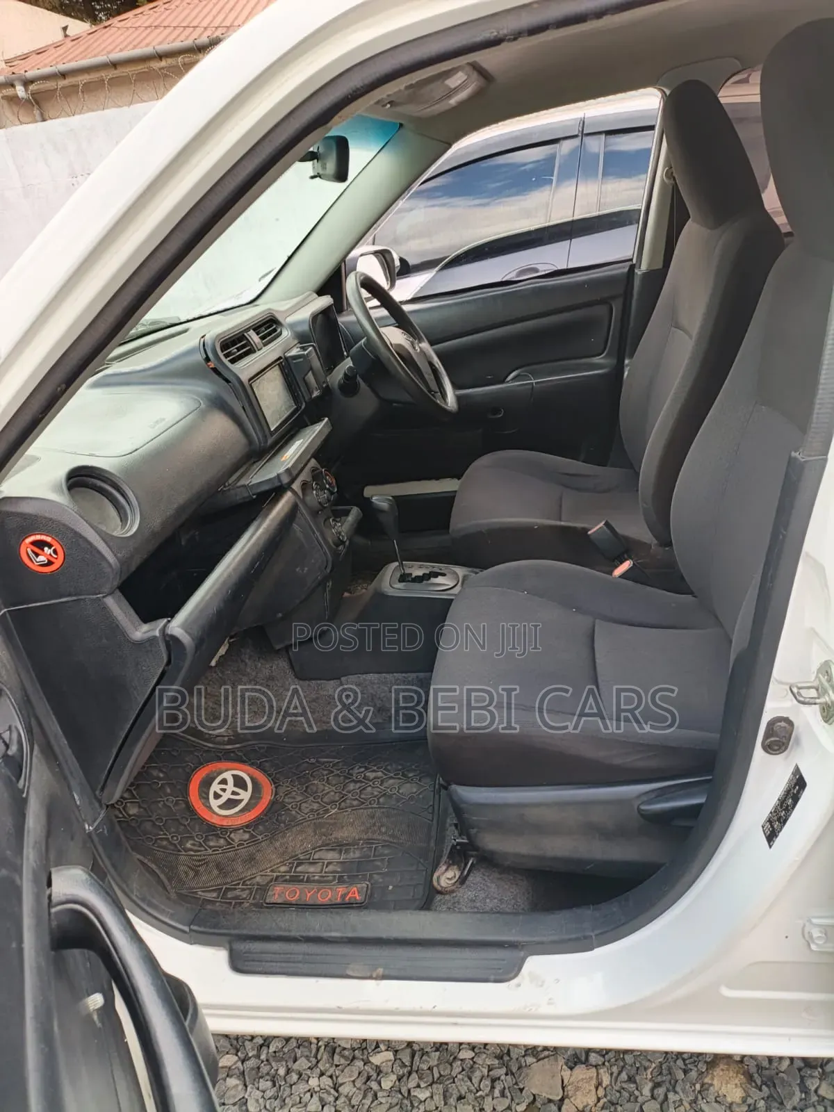 Toyota Probox 1.5 DX Comfort 2WD 2016 White