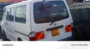 Nissan Vanette 2010 White