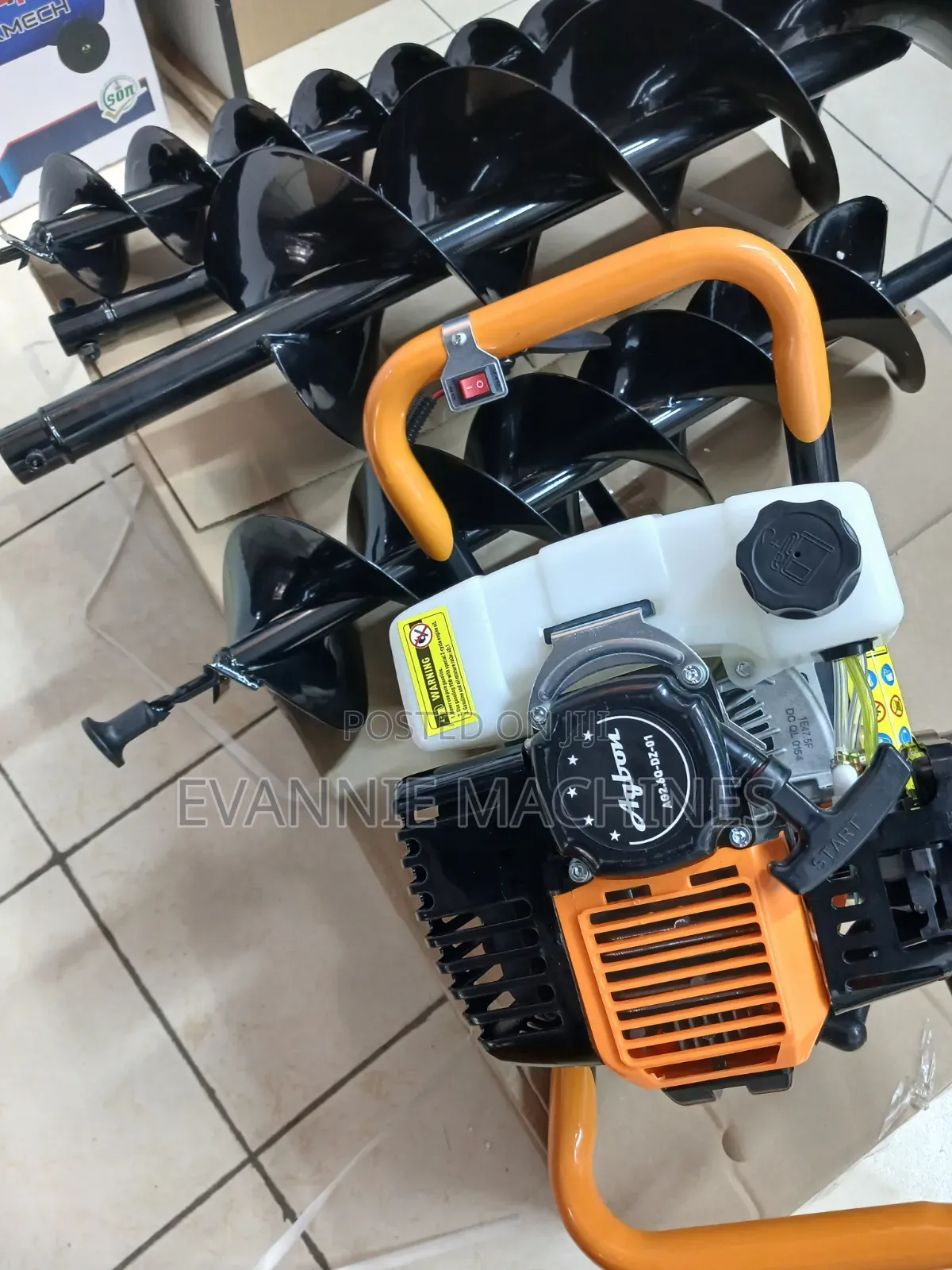 2-Stroke Petrol Earth Auger