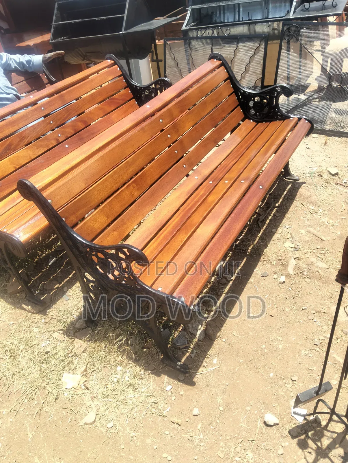 Premium Heritage Cast Iron and Solid Wood Outdoor Bench