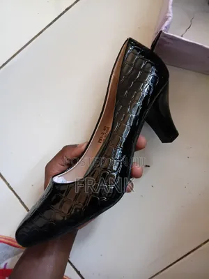 ROSER Women's Patent Crocodile Print Court Pumps (PNY-2)