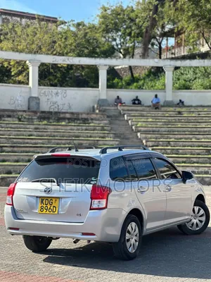 Toyota Corolla Fielder 2013 Silver