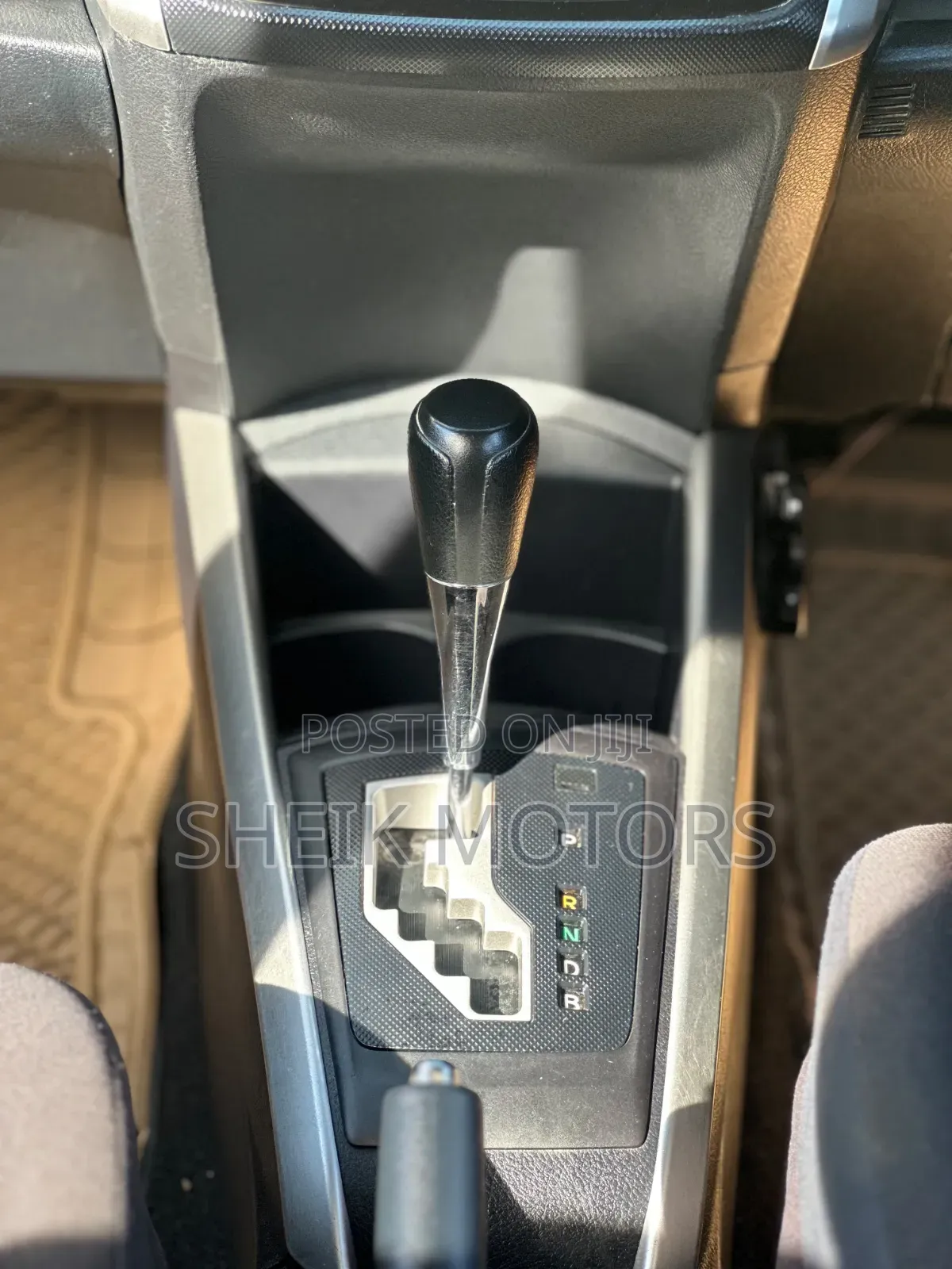 Toyota Corolla Fielder 2013 Silver