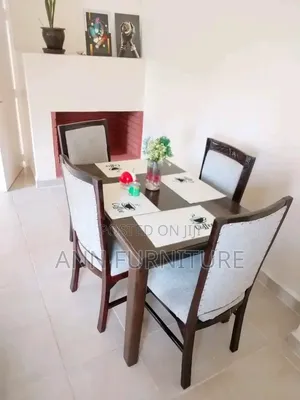 Dinning Table 4seater Java