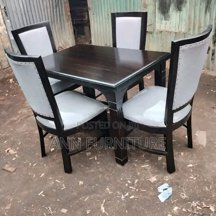 Dinning Table 4seater Java