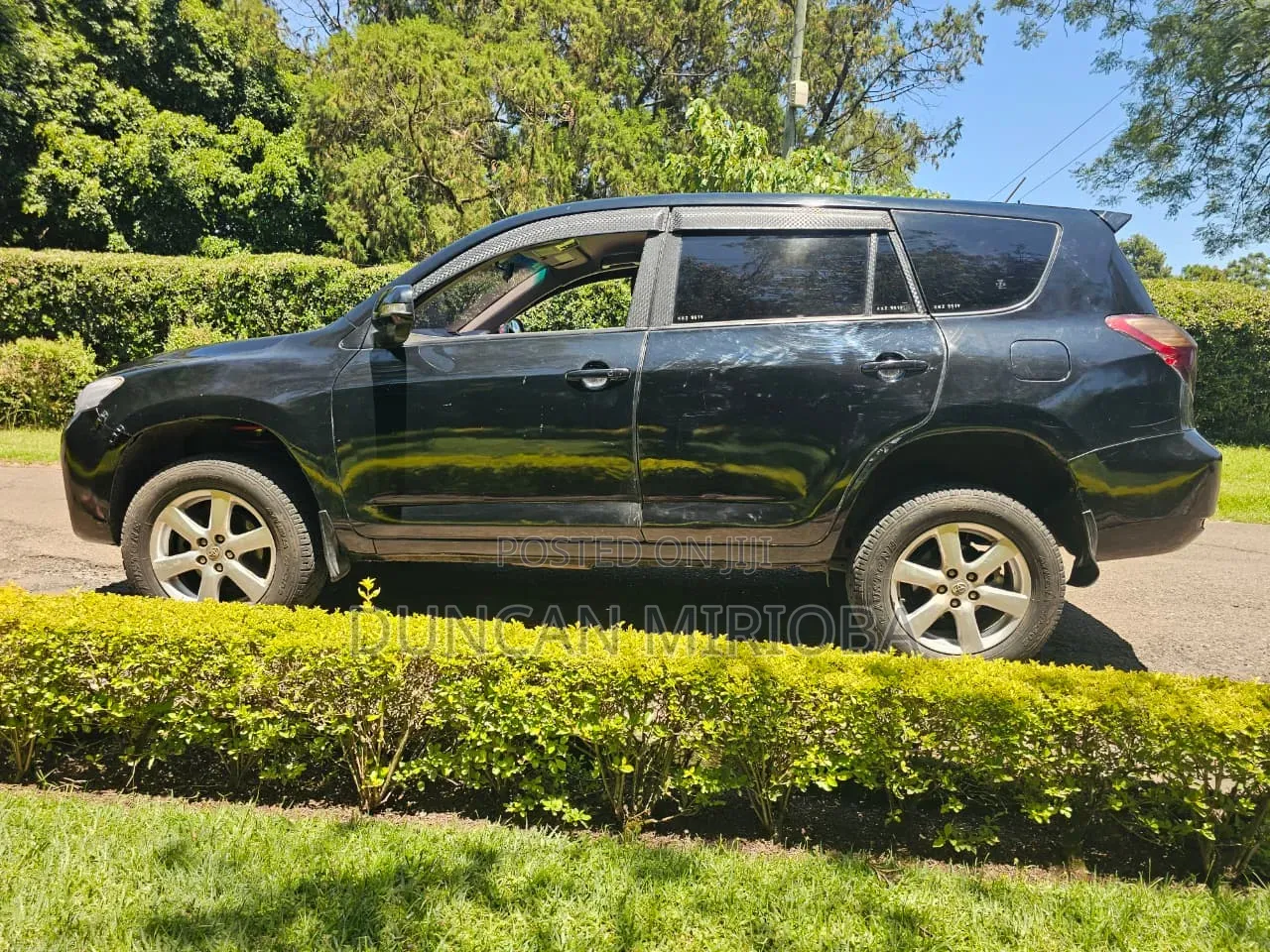 Toyota Vanguard 2013 Black