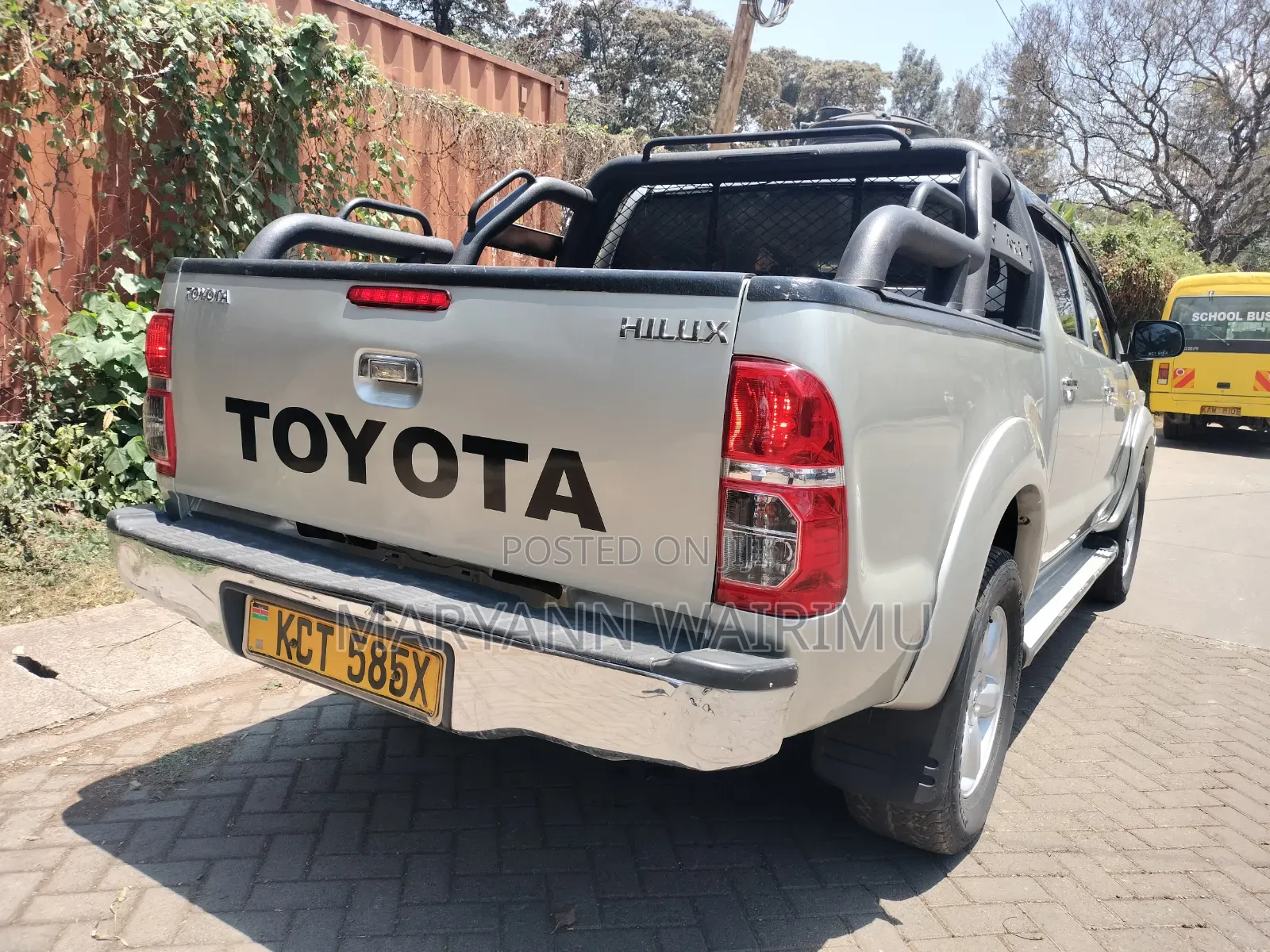Toyota Hilux 3.0 D-4D 4x4 2012 Silver