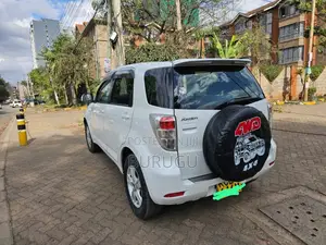 Toyota Rush 2009 White