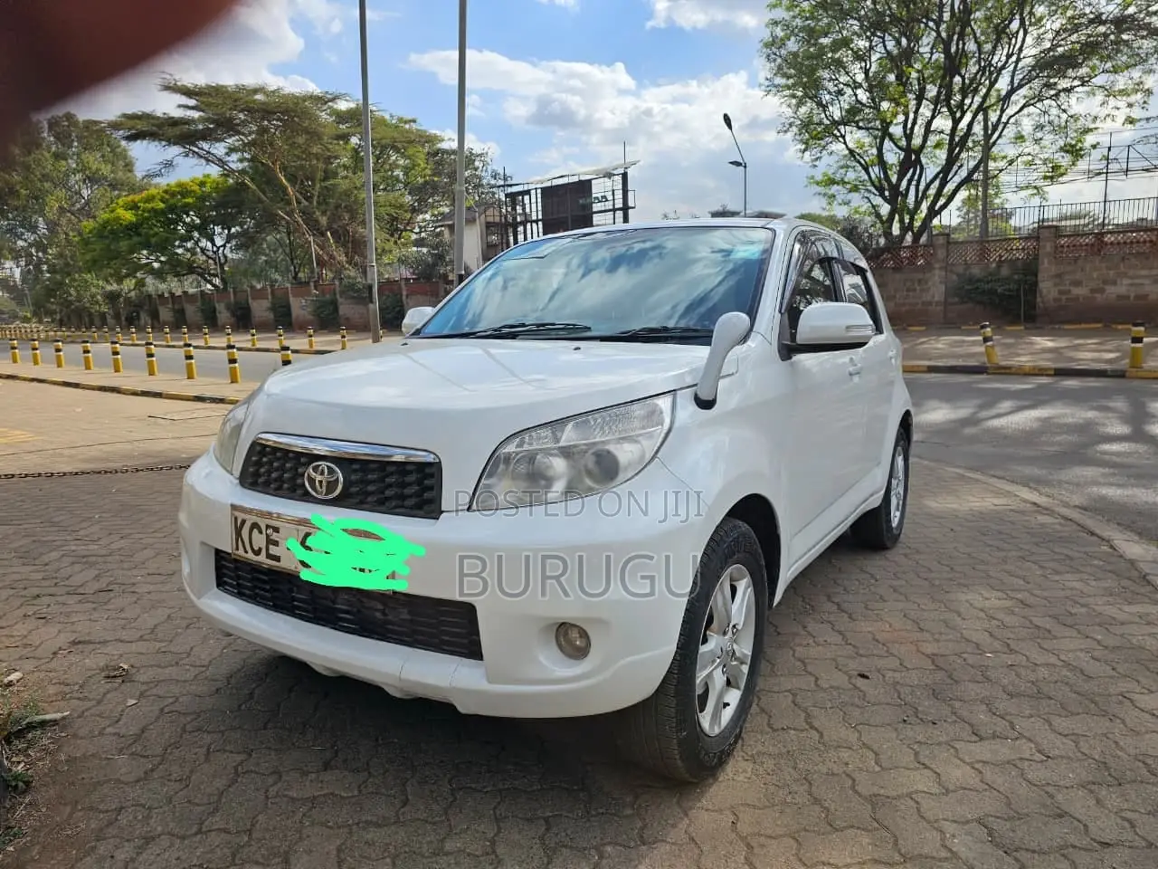 Toyota Rush 2009 White