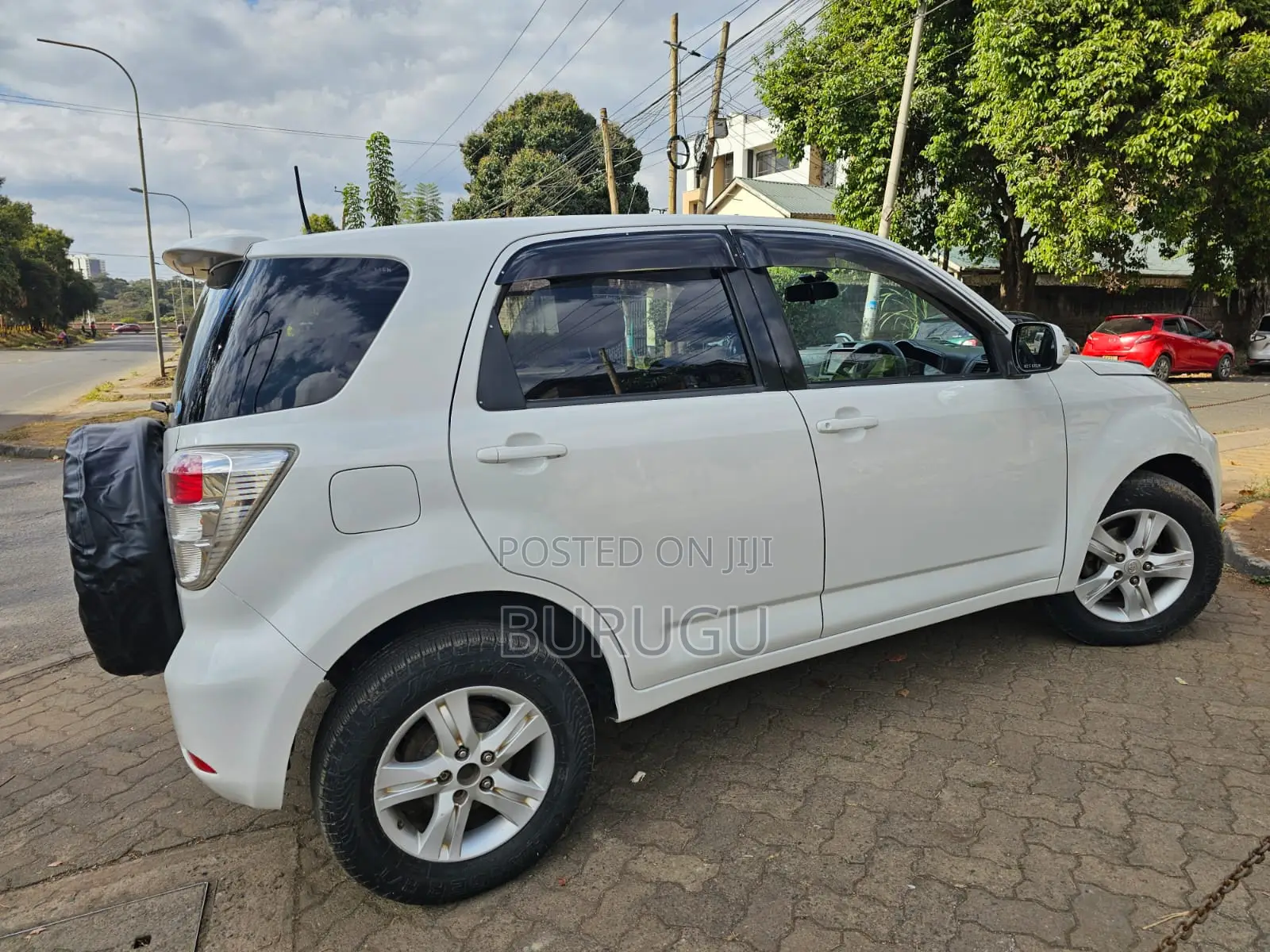 Toyota Rush 2009 White