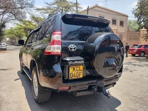 Toyota Land Cruiser Prado 3.0 TD 2011 Black