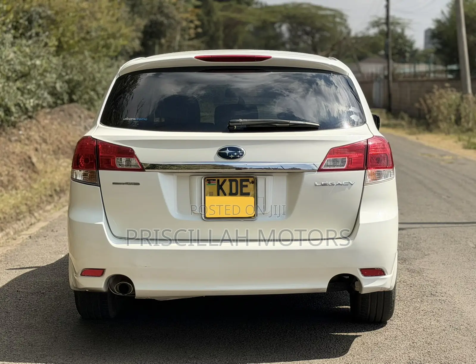 Subaru Legacy 2014 White