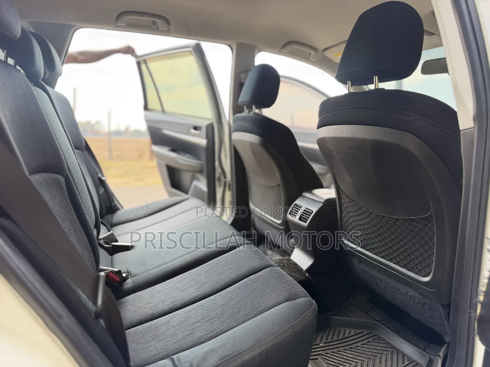 Subaru Legacy 2014 White