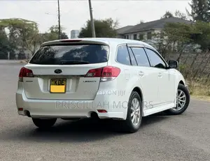 Subaru Legacy 2014 White