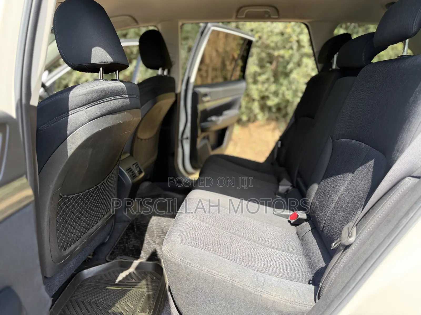 Subaru Legacy 2014 White