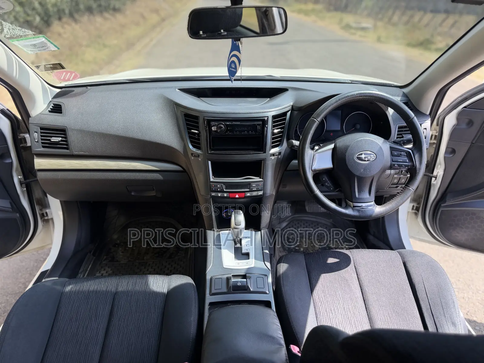 Subaru Legacy 2014 White